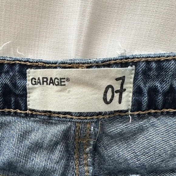 Garage Denim Festival Distressed Women's High Waist Blue Jean Shorts Size 7 - Picture 5 of 7